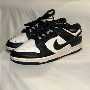 Nike Dunk Low "Panda"